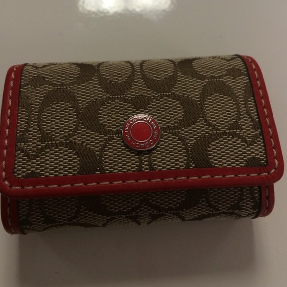 ❌SOLD❌Authentic Coach monogram contact case holder