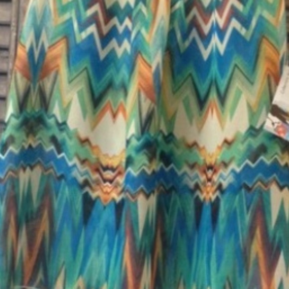 Tribal Tank Top - Picture 2 of 2