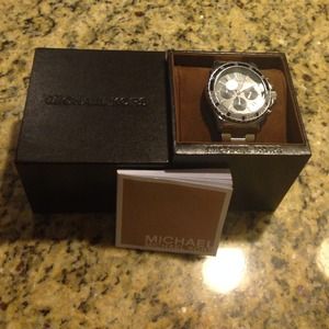 🔹on HOLD🔹Silver Michael kors womens watch