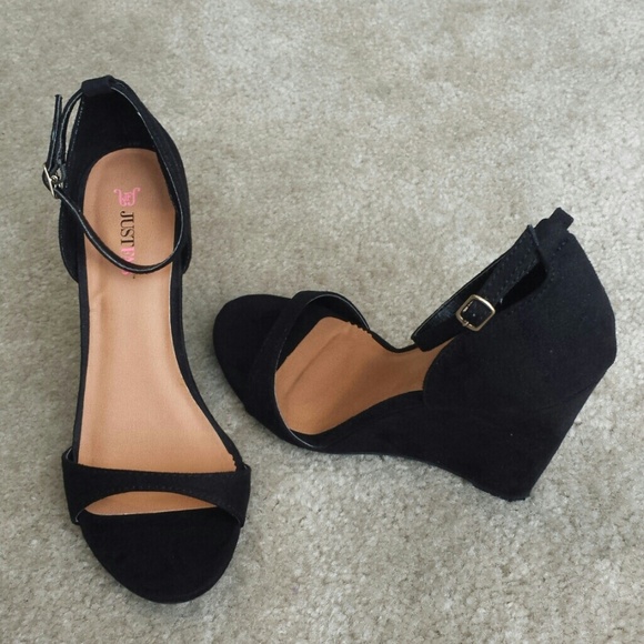 NEVER WORN. Marigot ankle strap heels.
