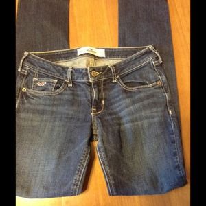 Size 9 (29x33) Hollister Skinny Jeans
