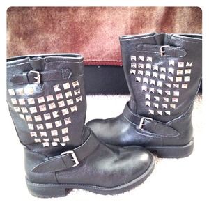 Authentic Rock N Republic boots