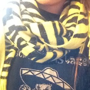 Yellow zebra scarf