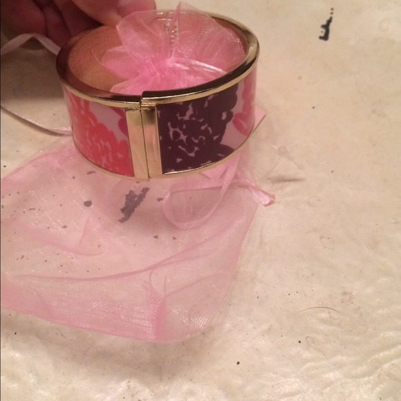 🌺Springtime bracelet - Picture 2 of 3