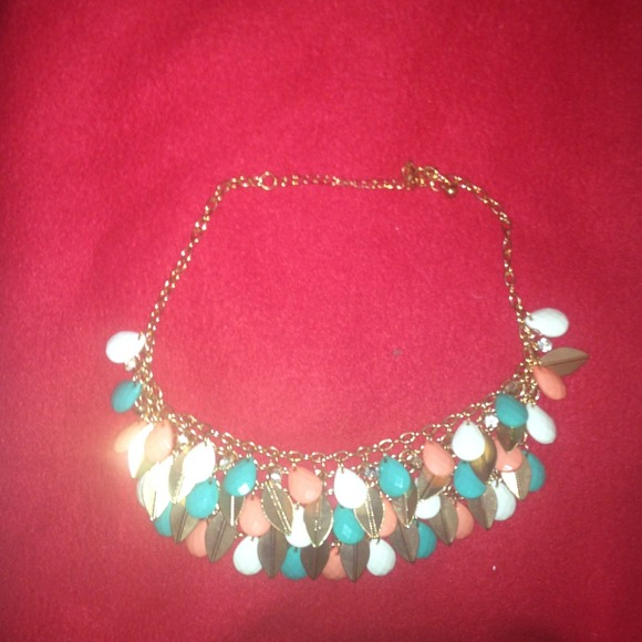 Statement necklace