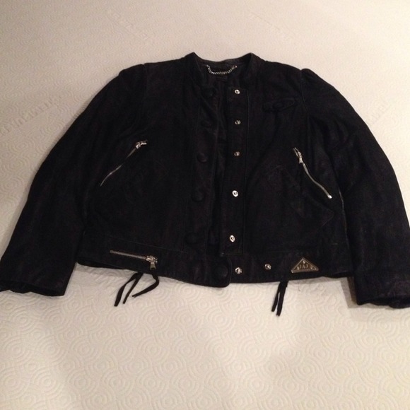 100% Leather Jacket - Picture 2 of 4