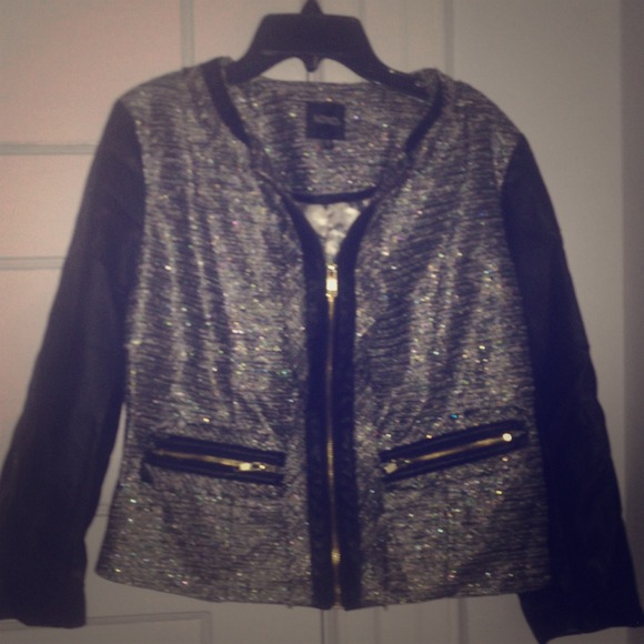 Xoxo tweed jacket with leather sleeves
