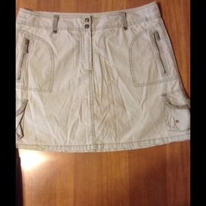 Ladies skort
