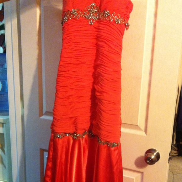 SOLD - Picture 4 of 4