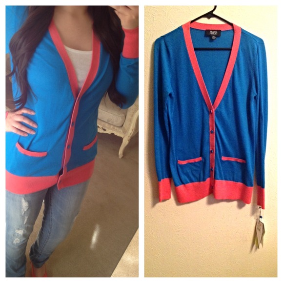 ❌SOLD❌Color block cardigan