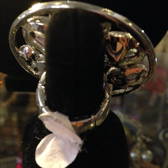 cocktail ring🔷💠 - Picture 2 of 2