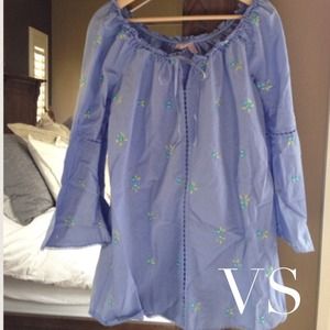 VS Embroidered Periwinkle Sleepwear or Coverup 🌺