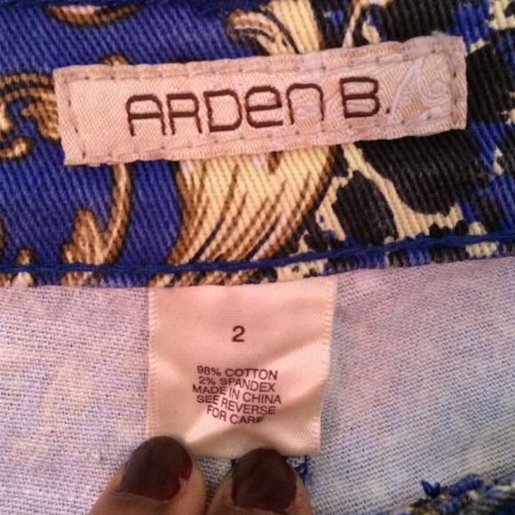 Jeans - Picture 3 of 4