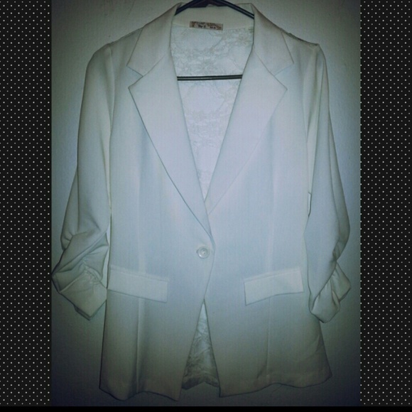 White Blazer - Picture 3 of 3