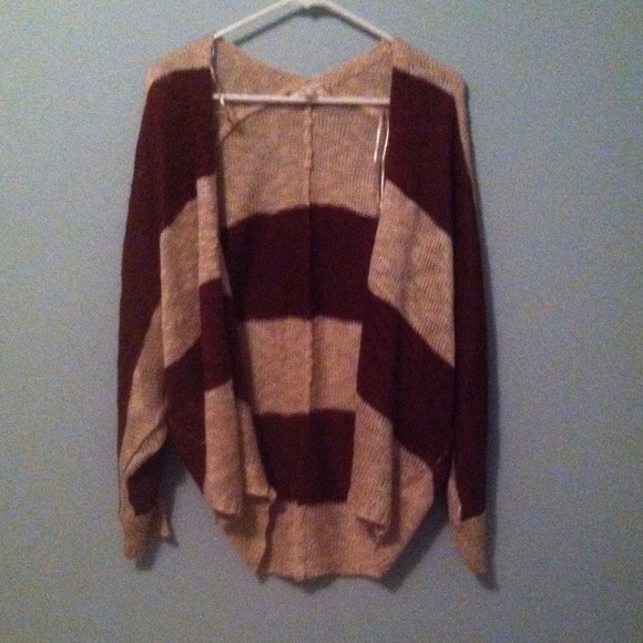 Tan and dark red cardigan, very cozy, never worn😊