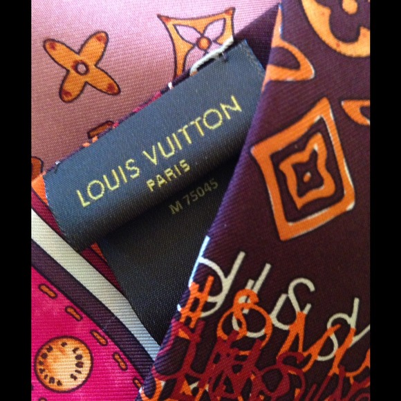 💖Louis Vuitton Bandeau💖SOLD - Picture 2 of 4
