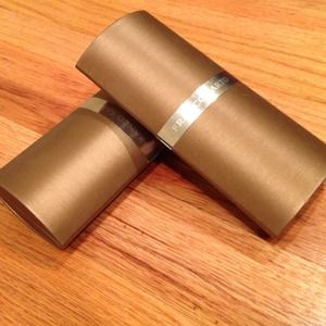 Bundle two glasses cases!