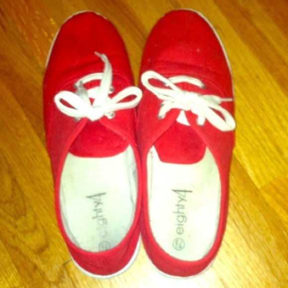 Red tennis shoes