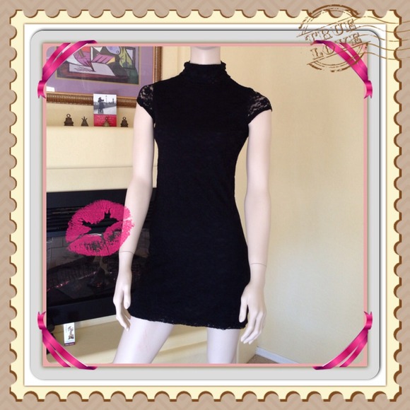 Dresses & Skirts - Black Lace Dress
