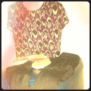 Beautiful tee! Dress up or down for a cute look