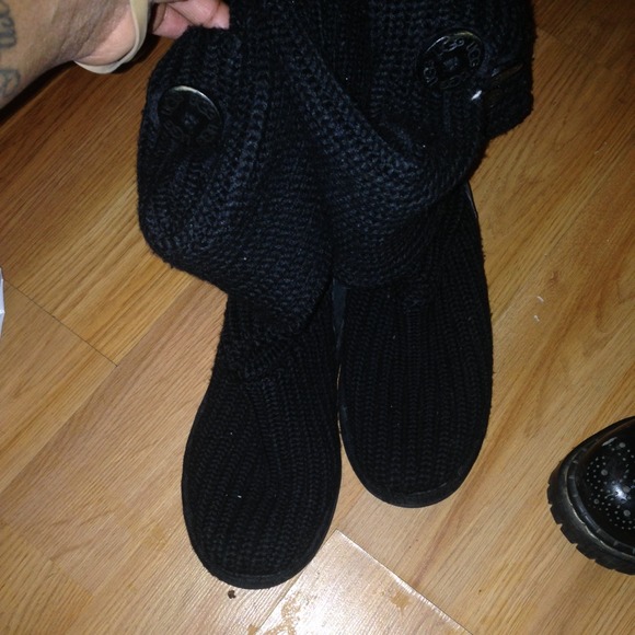 😲sold😲uggs