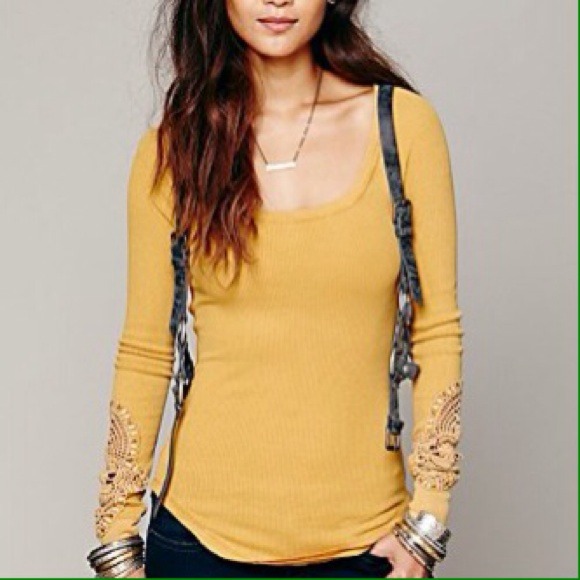 🌻SOLD🌻 Free People Synergy Cuff Thermal