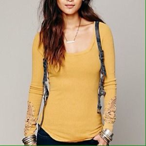 🌻SOLD🌻 Free People Synergy Cuff Thermal