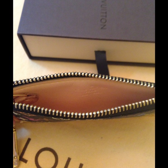 🌚Louis Vuitton Cles🌚SOLD - Picture 2 of 3