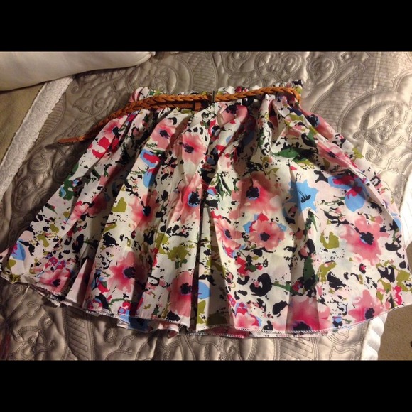 Short-Skirt