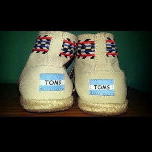 Tribal women's TOMS boots