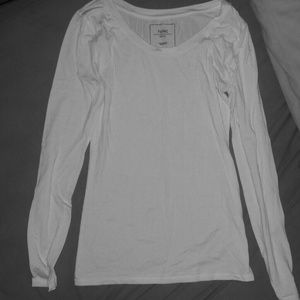 Long sleeved white Nollie top