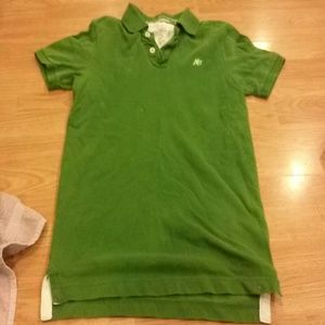 Green Aeropostale men's shirt