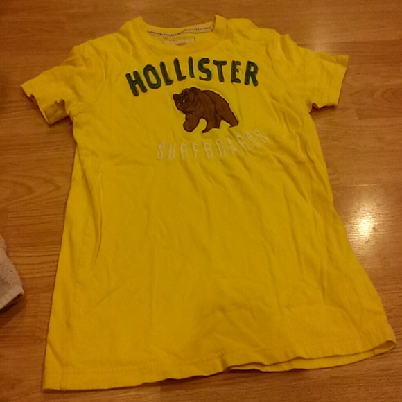 Yellow Hollister men's shirt