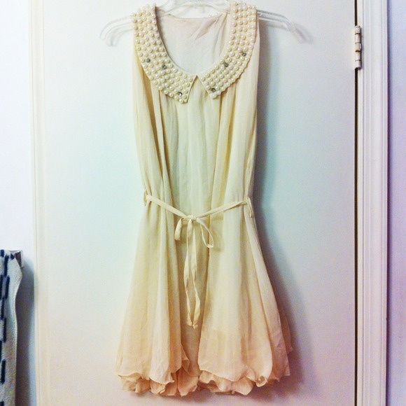 🎉Host Pick🎉 Pearl collar dress - Picture 2 of 3