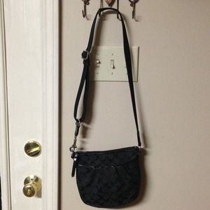 Authentic Coach swing pack crossbody