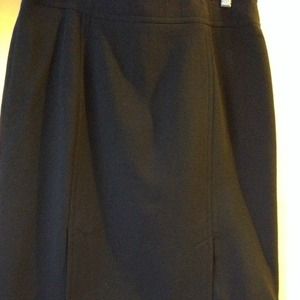 Suit skirt matches jacket