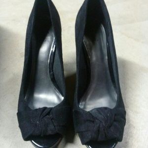 Black Fioni heels
