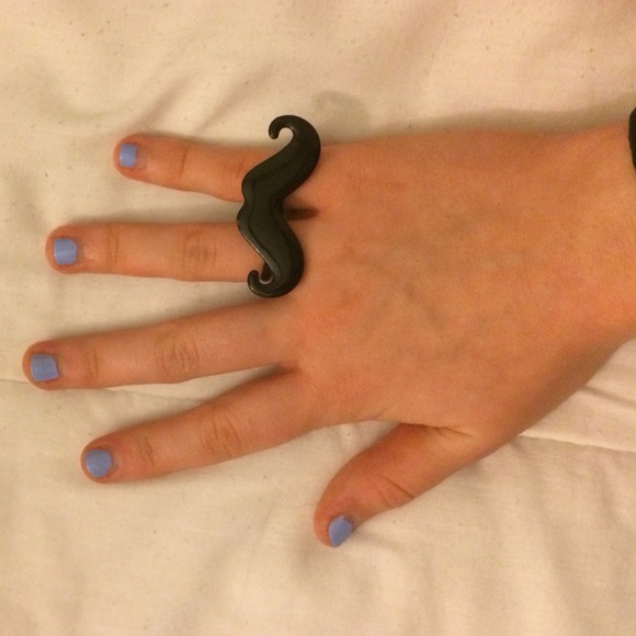 Ring - Picture 4 of 4