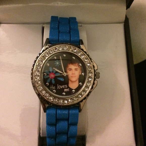 Watch - Picture 2 of 4