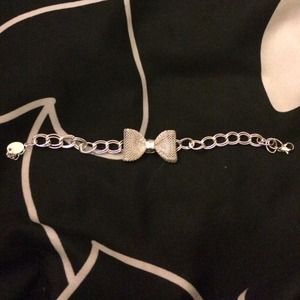 Bow Bracelet