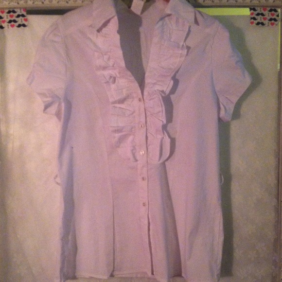 Bundle top and black vest :)