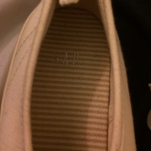 Sneakers - Picture 3 of 3