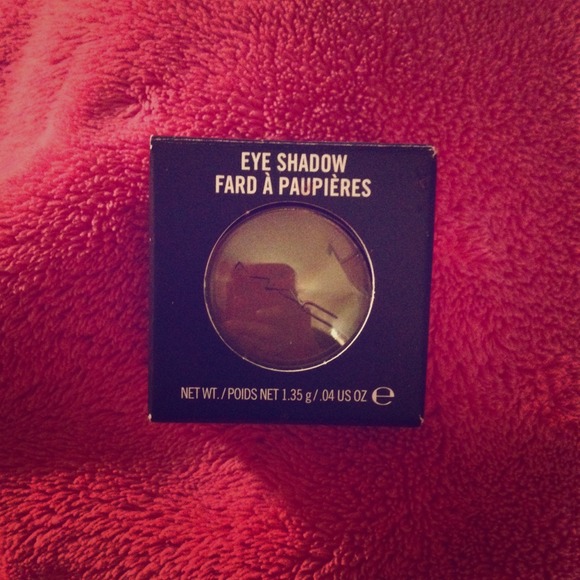 Mac Eye Shadow