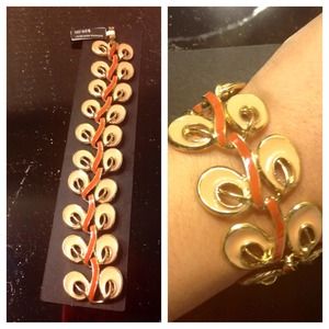 Banana Republic Bracelet ✨