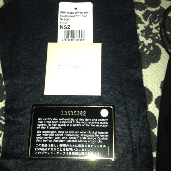 SOLD!!!Authentic CHANEL JUMBO/ Black interior - Picture 2 of 4