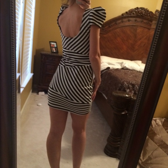 Dress - Picture 2 of 3