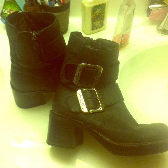 Black Harley Davidson boots!  Like new!