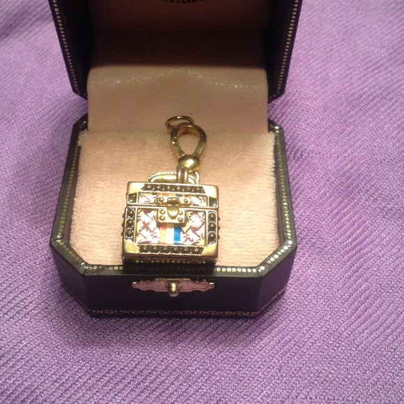 Juicy Couture Train Case Charm