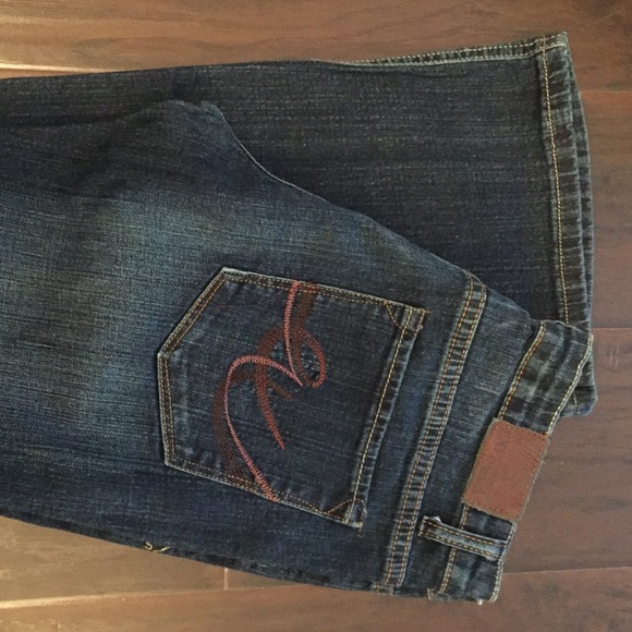 NWOT. Express Jeans. - Picture 3 of 4