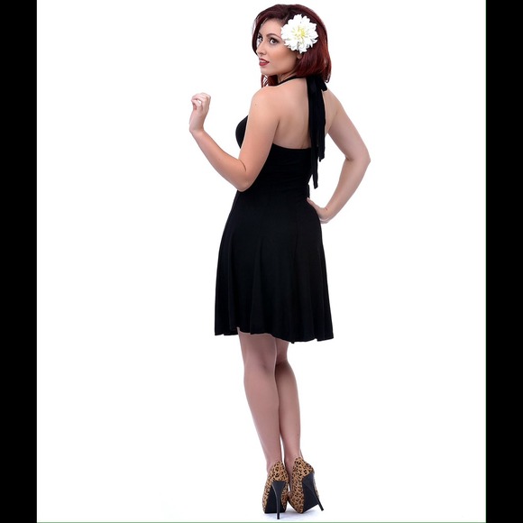 "Marilyn" dress 😍😍 $20 bundle add on item 💋💋 - Picture 4 of 4